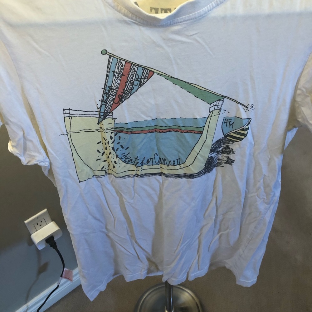 Lifetime collective boys skate for cancer tee sz S